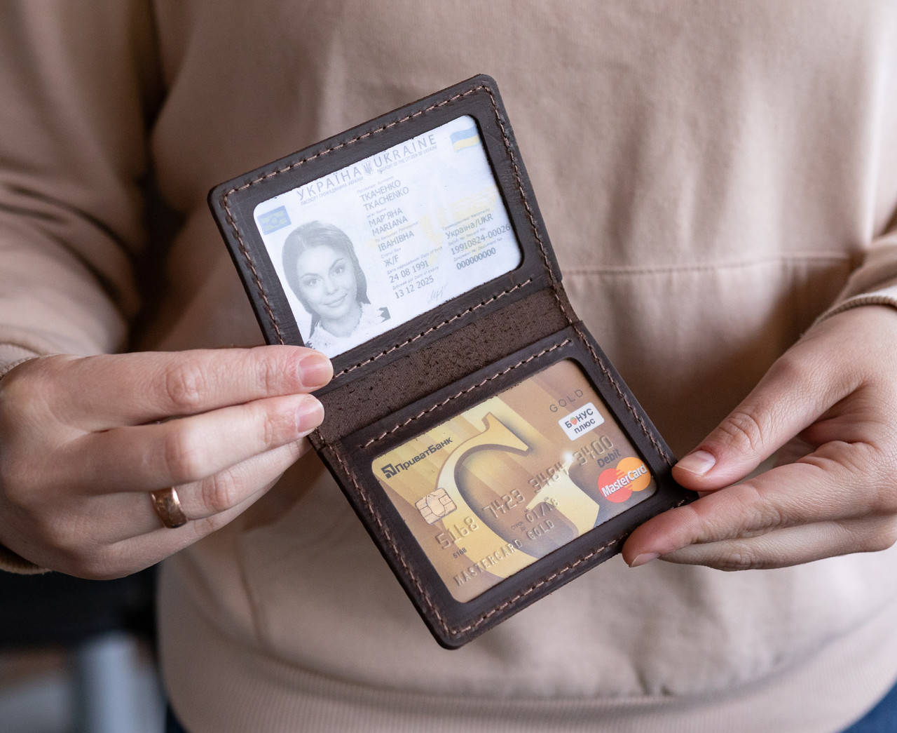 

Кожаная обложка на id паспорт, права нового образца шоколад, Коричневый