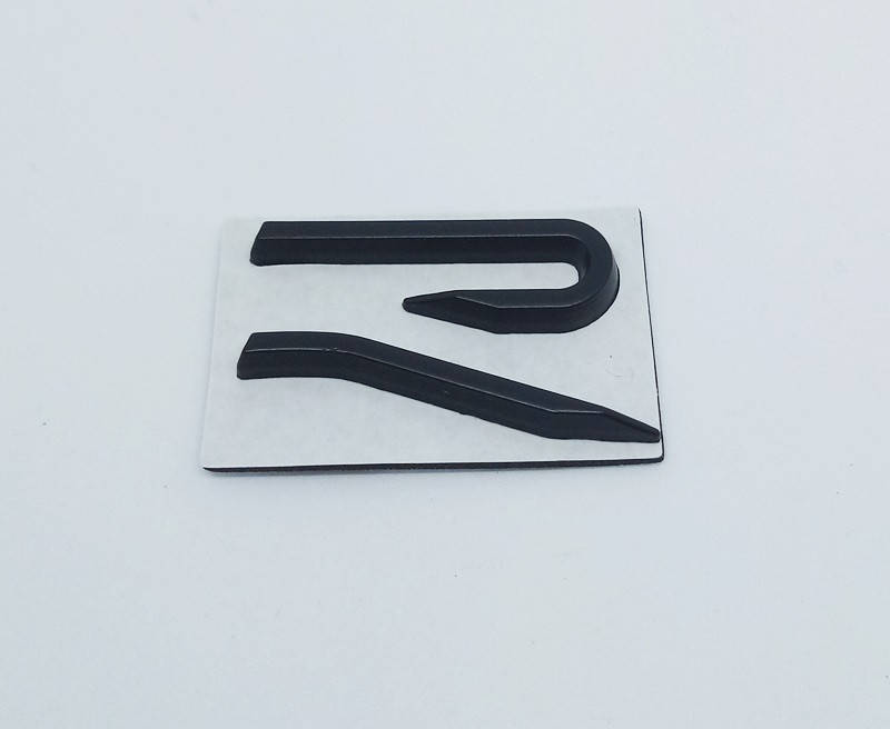 

Эмблема R-line black нового образца