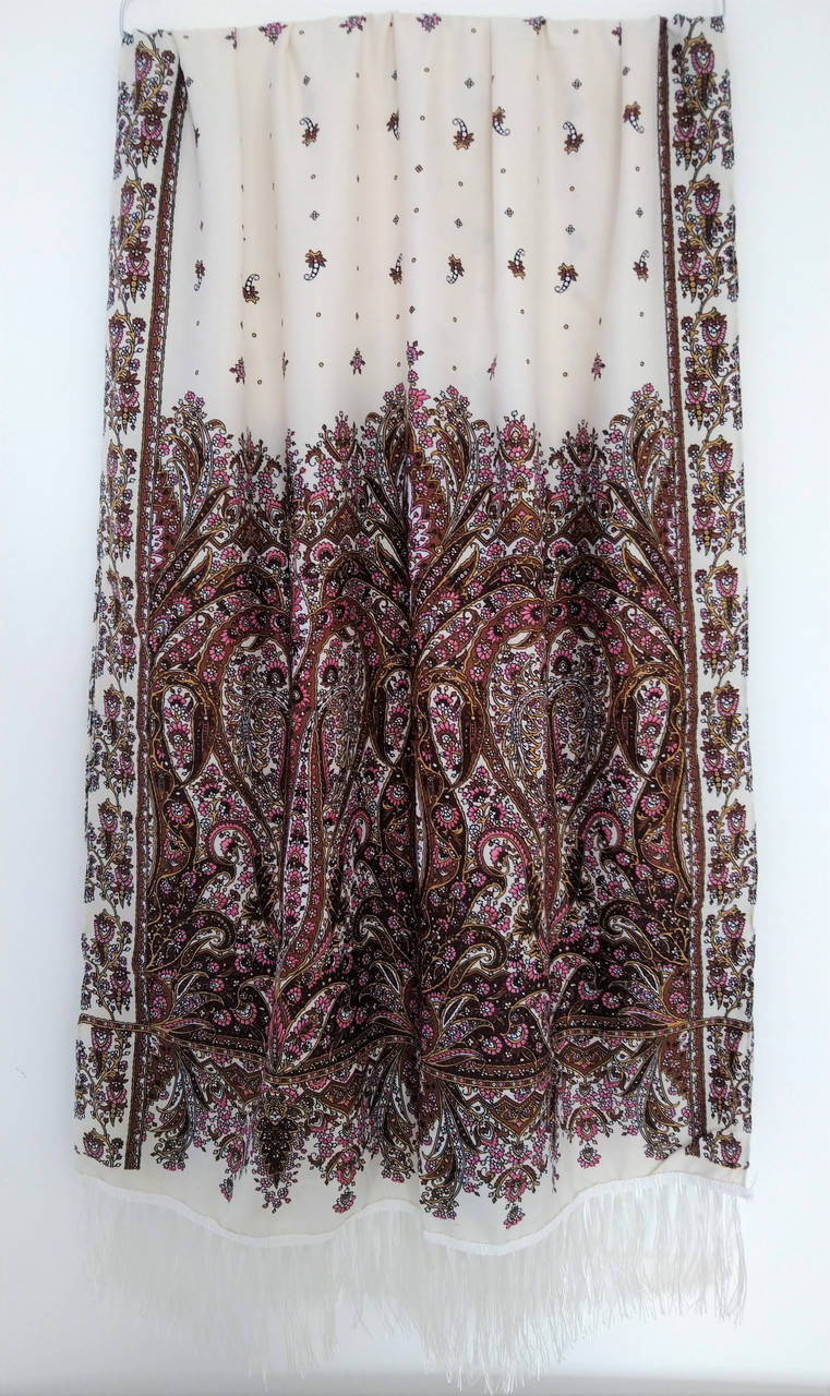 

Шарф в украинском стиле айвори