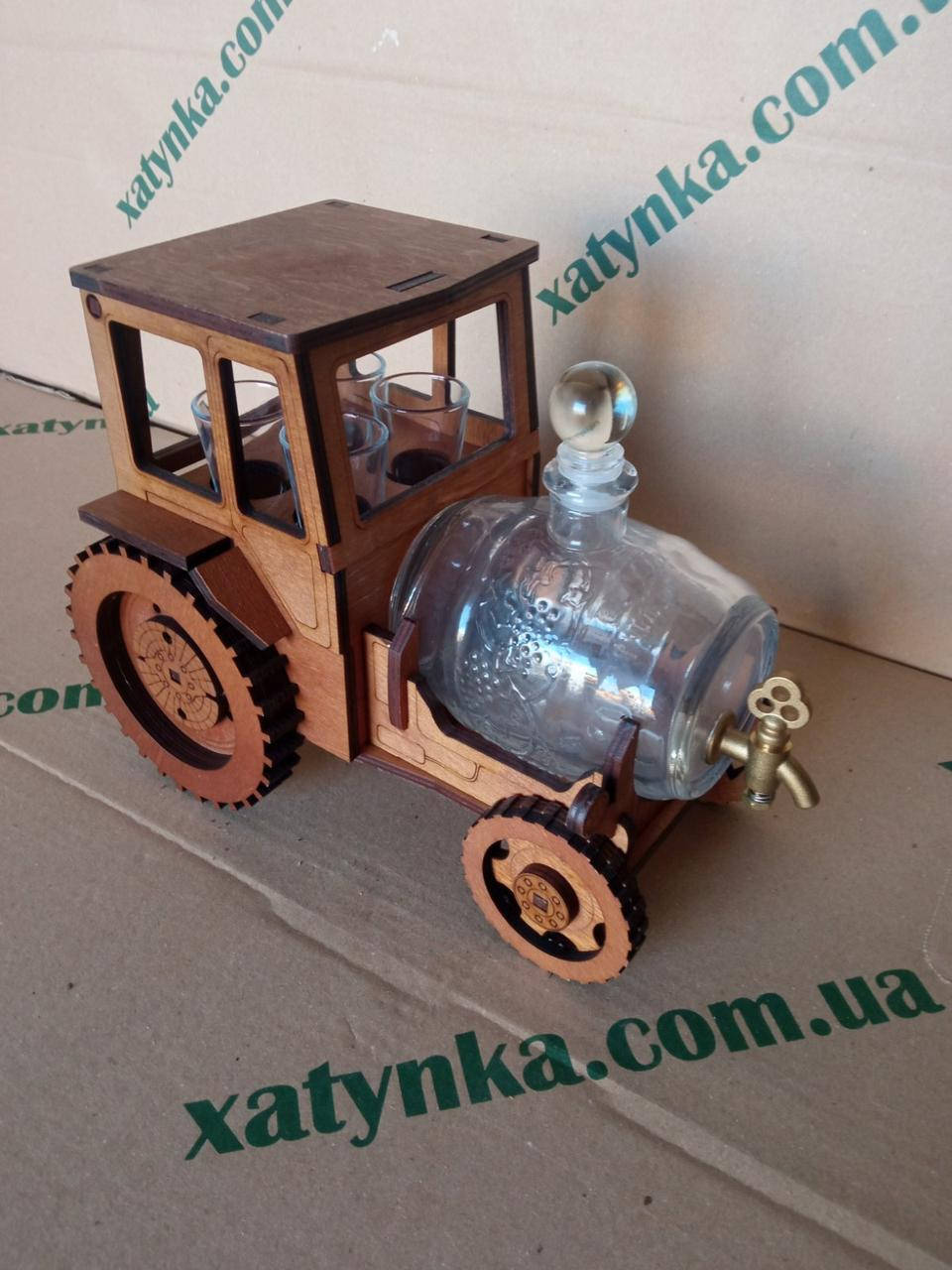 

Мини-бар Трактор с рюмками и бочкой / Подарок / Бары для дома