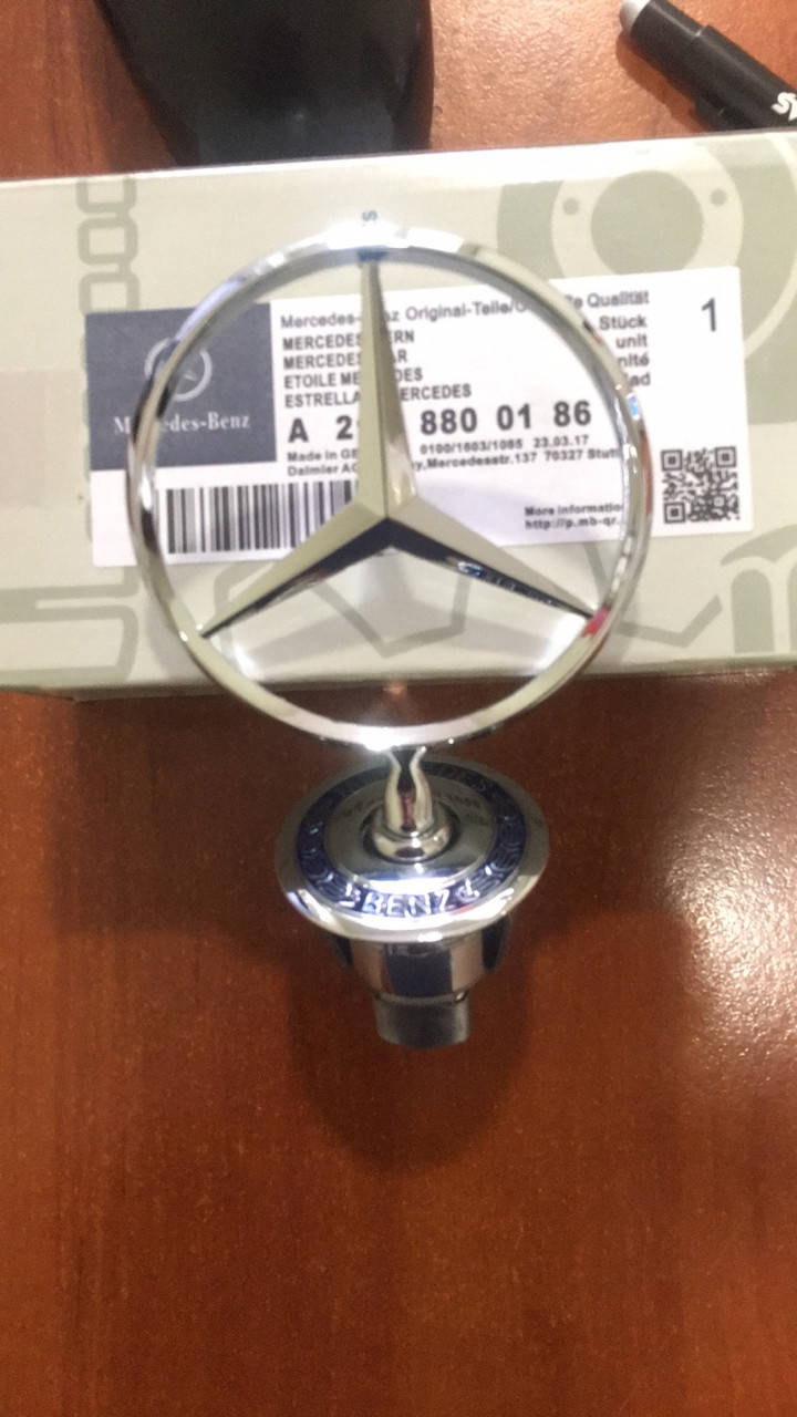 

A 2108800186 Эмблема на капот Мercedes-Benz W202 / W210/ W124 /W 211
