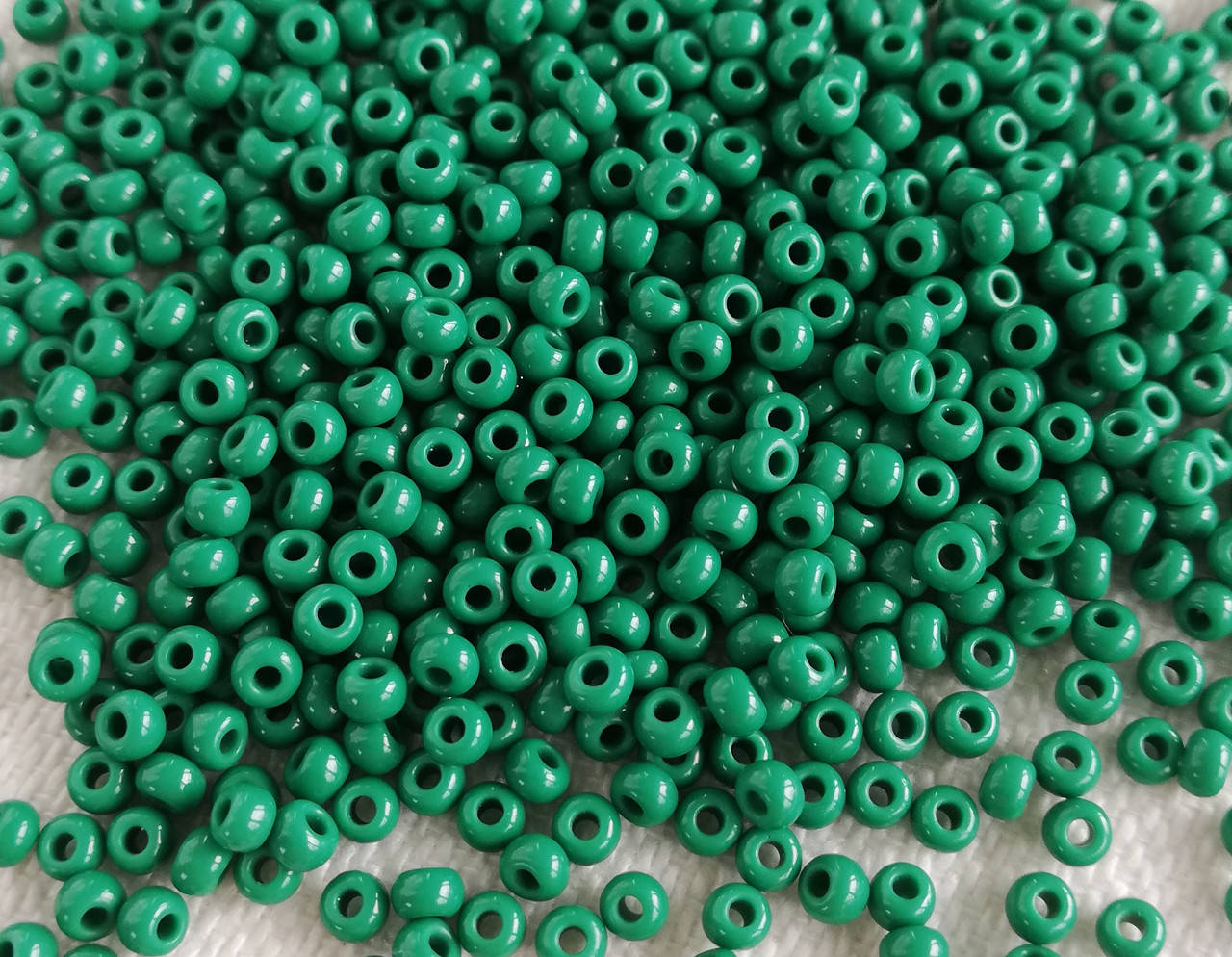 

53240 Чеський бісер 8/0 Preciosa Зелений