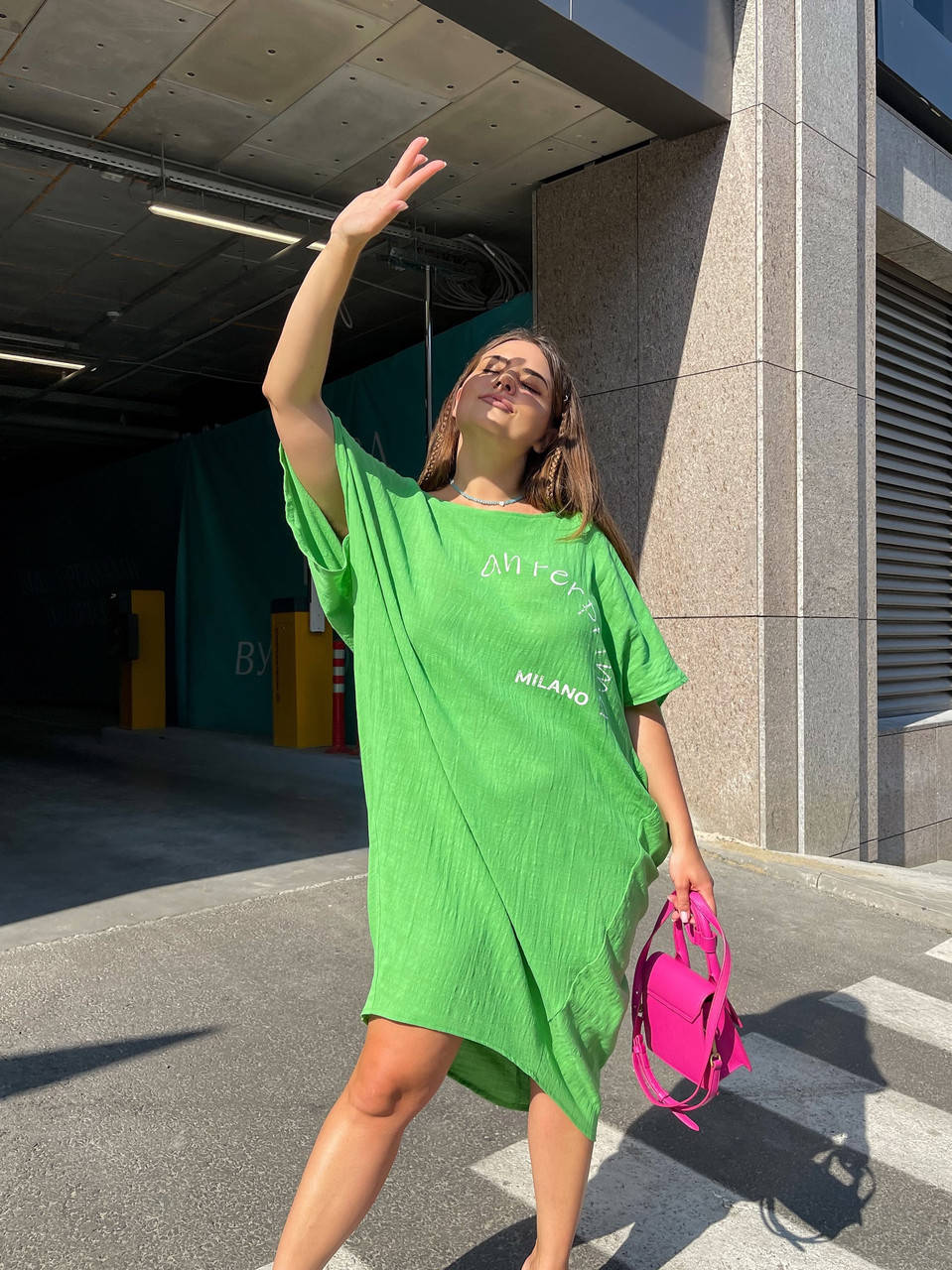 

Стильное летнее платье из жатого льна мешковатого фасона оверсайз, батал большие размеры