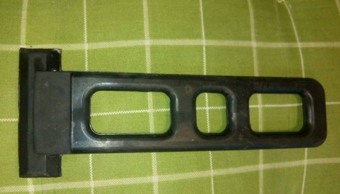 

Резинка заднего крыла SCANIA P G R T резинка крыла СКАНИЯ 4-5 серия