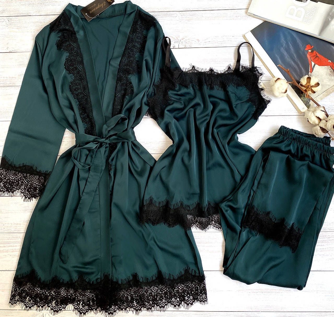 

Женский шелковый халат L-XL бутылка