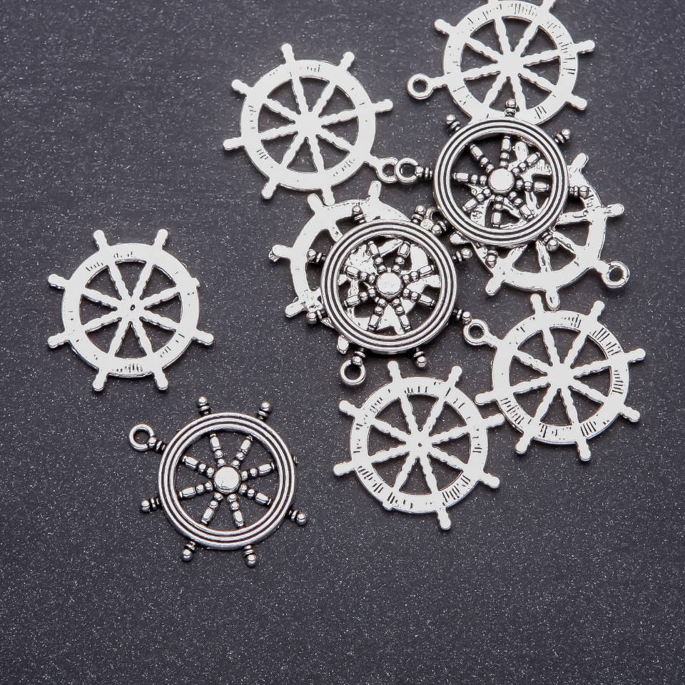 

Фурнитура подвеска "Штурвал" 25х28мм фас. 10шт.