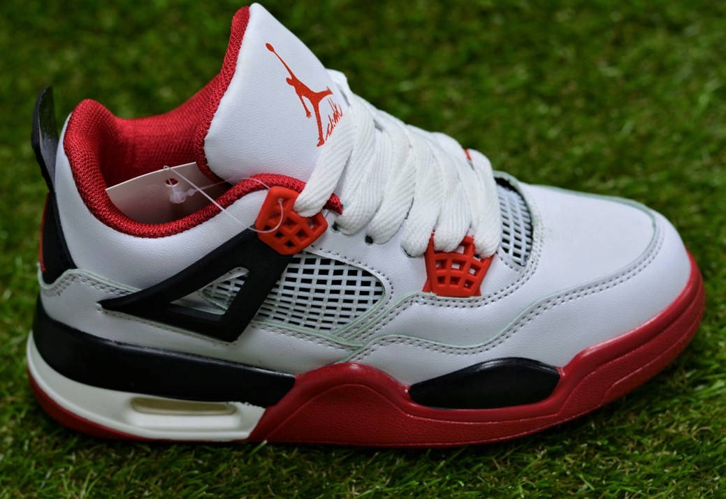 

Детские кроссовки nike jordan rad найк джордан красные р33-38 36