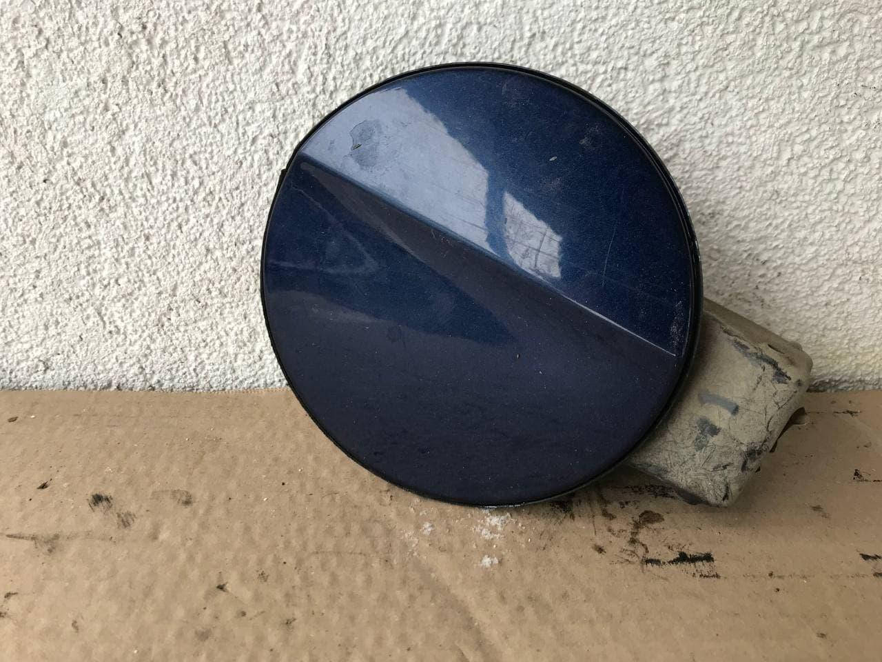 

Кришка бензобака Passat B6