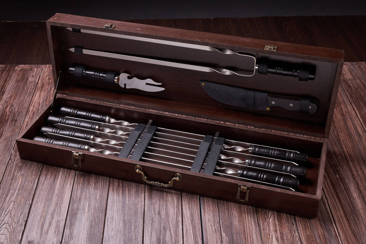 

Набор шампуров "Блэк-2 Хантер" в деревянном кейсе