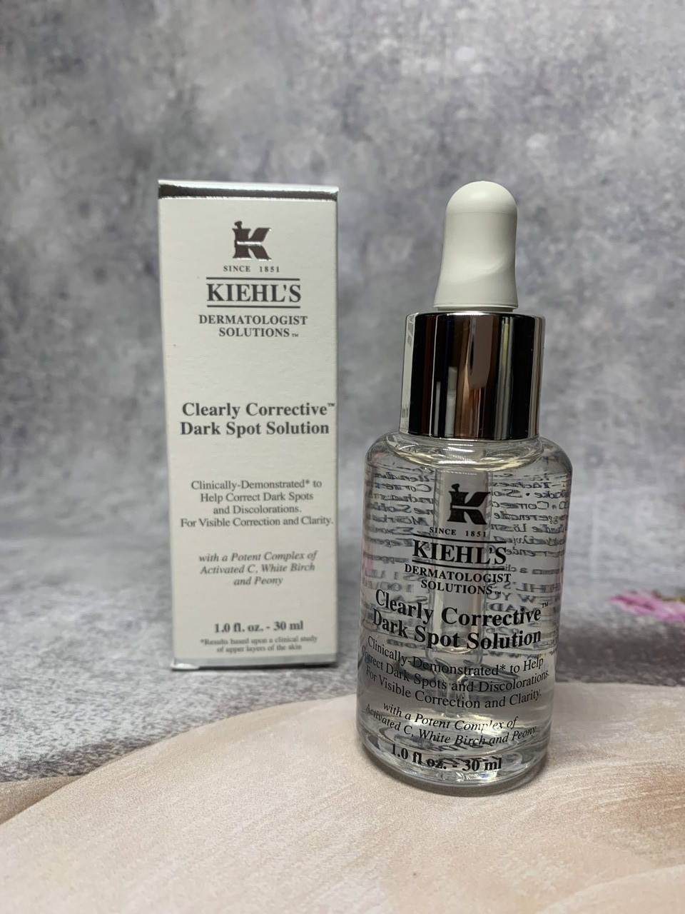 

Осветляющая сыворотка Kiehl’s Clearly Corrective Dark Spot Solution Сыворотка
