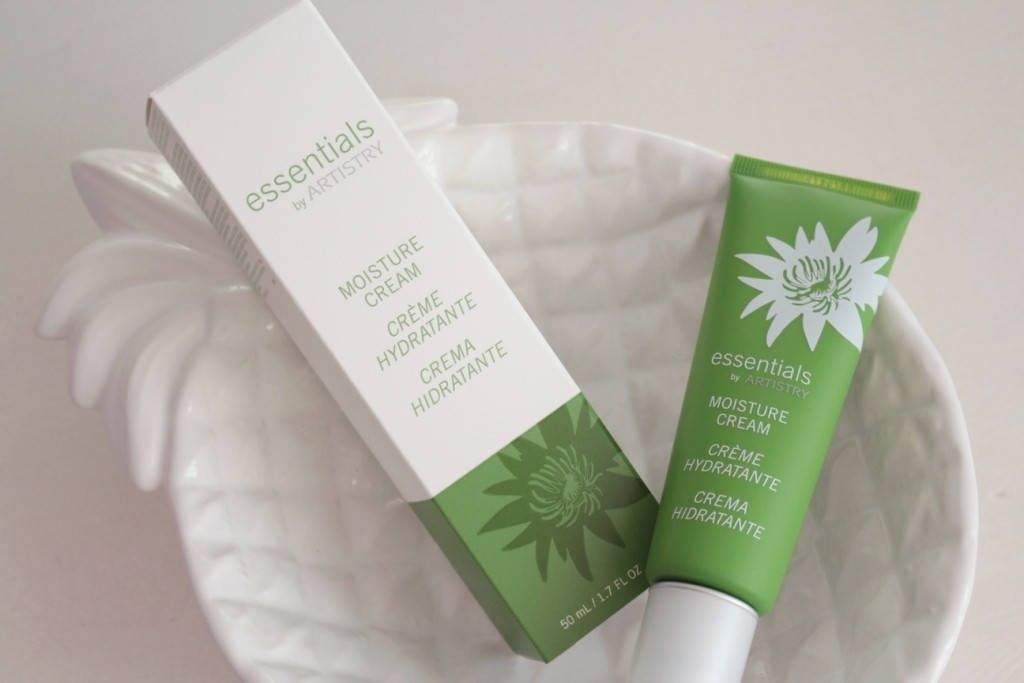 

Увлажняющий крем essentials by ARTISTRY Амвей Amway 50 мл