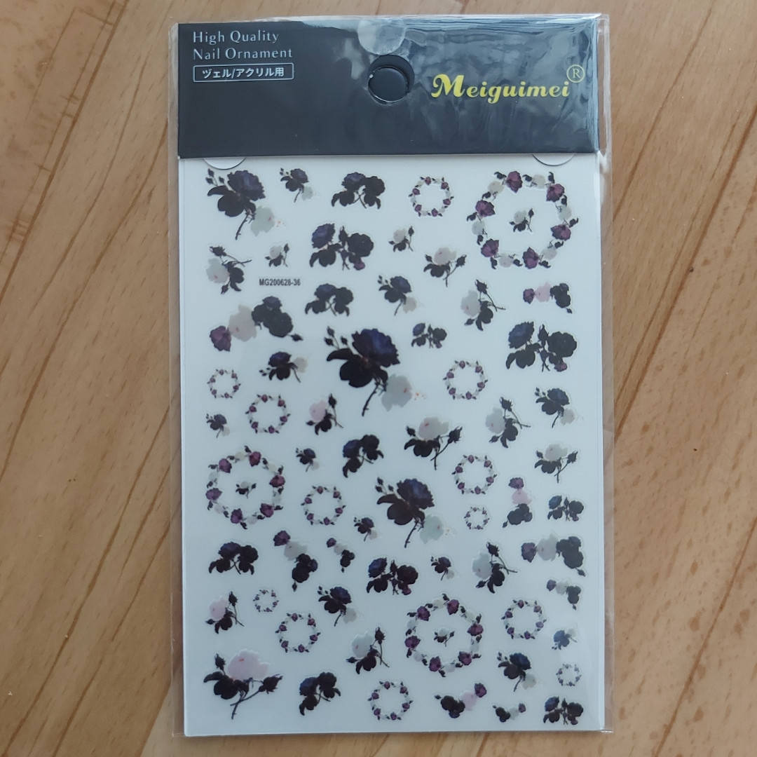 

Наклейки для ногтей черно-белые