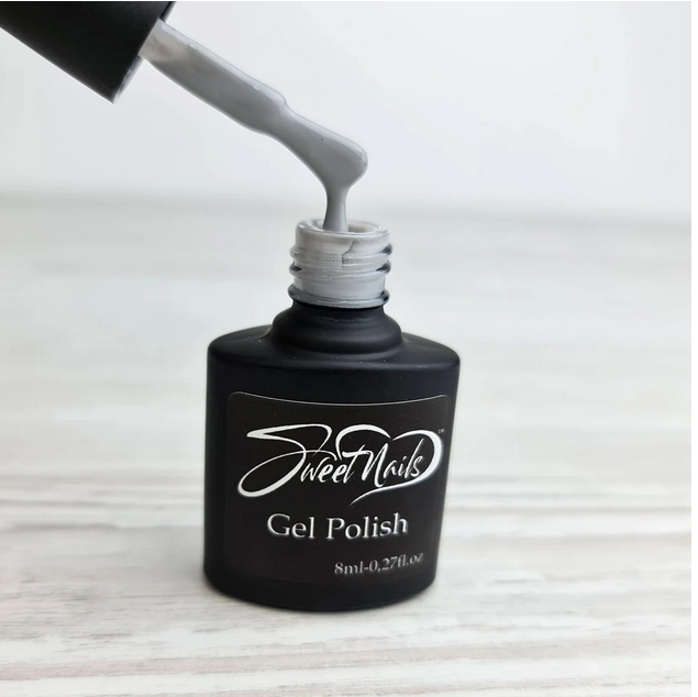 

Гель лак для ногтей Sweet Nails серый №9 8мл