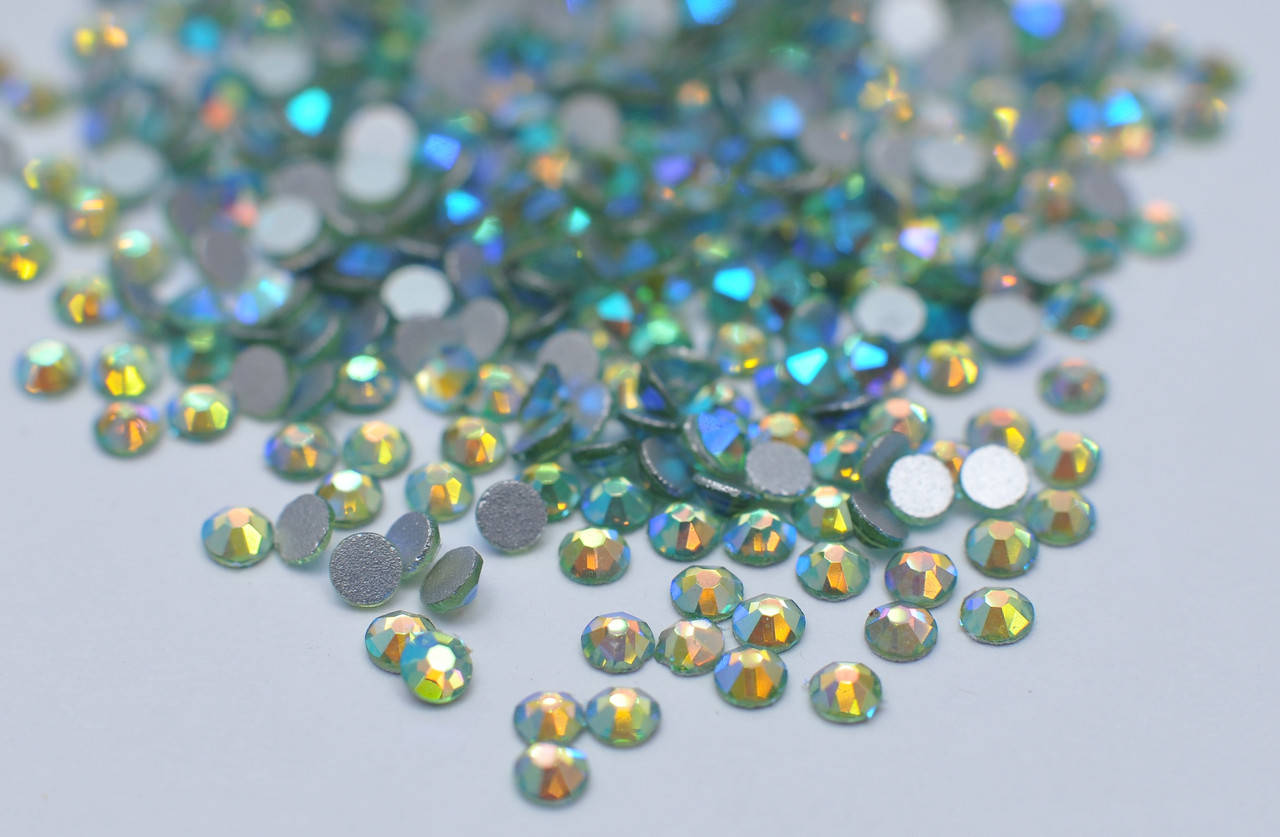 

Стразы Lt.Peridot(оливковый) хрустальные для дизайна ногтей для маникюра декор