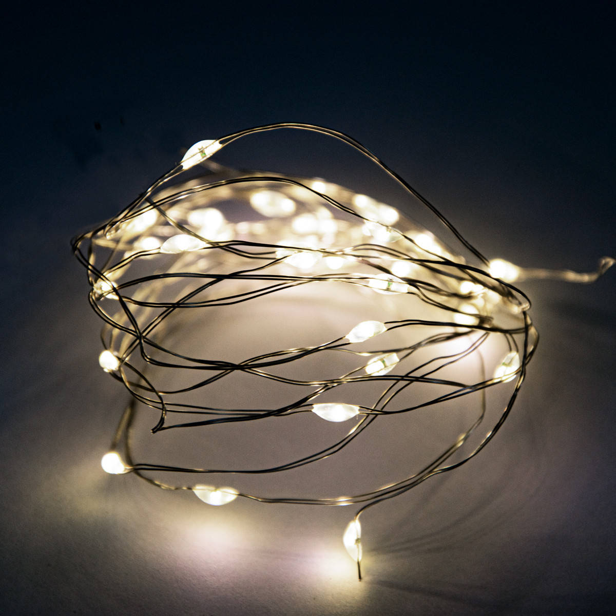 

Лед гирлянда нить 30 LED 3м "LED copper Капля росы", светодиодная гирлянда на батарейках Теплый-белый (TO)