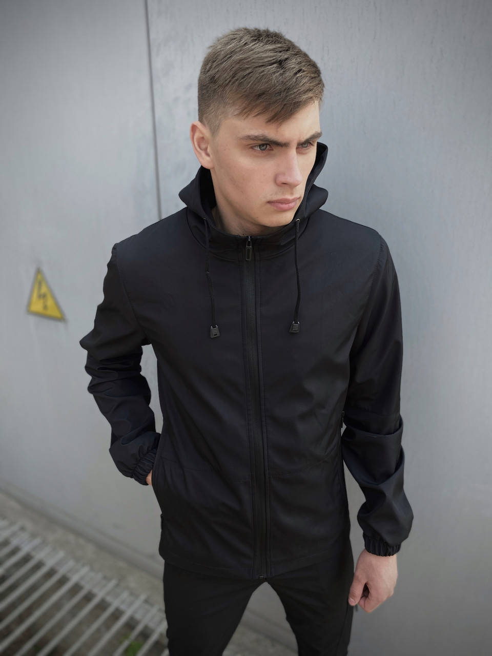 

Ветровка мужская Soft Shell lite осенняя весенняя черная ЛЮКС качества