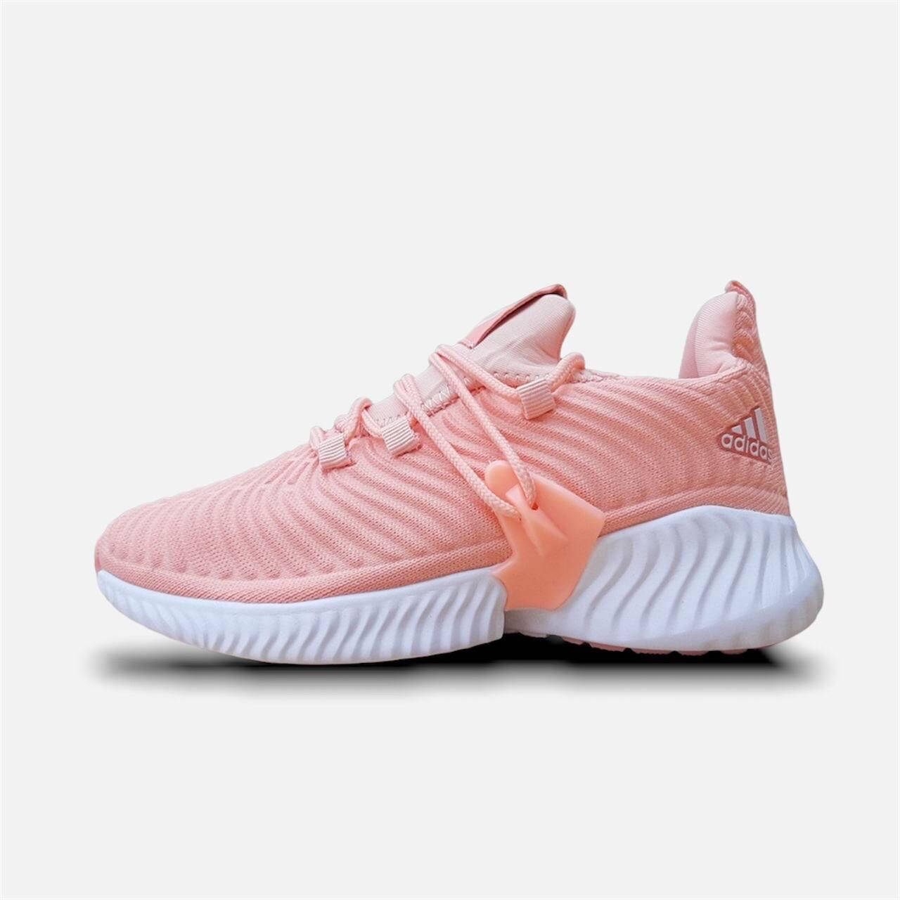 

Женские кроссовки Adidas Alphabounce пудровые (36-41)