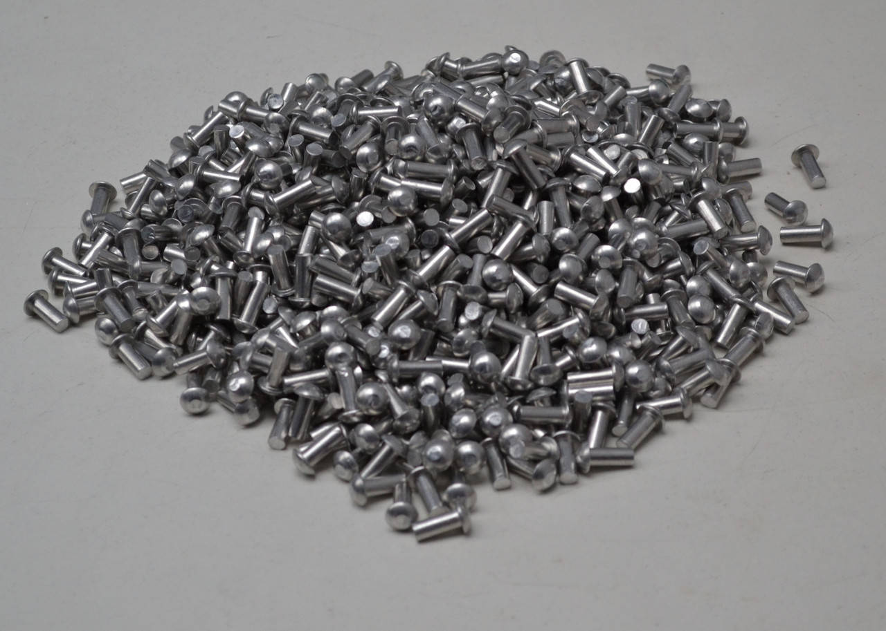 

Заклепка с полукруглой головкой 7 DIN 660