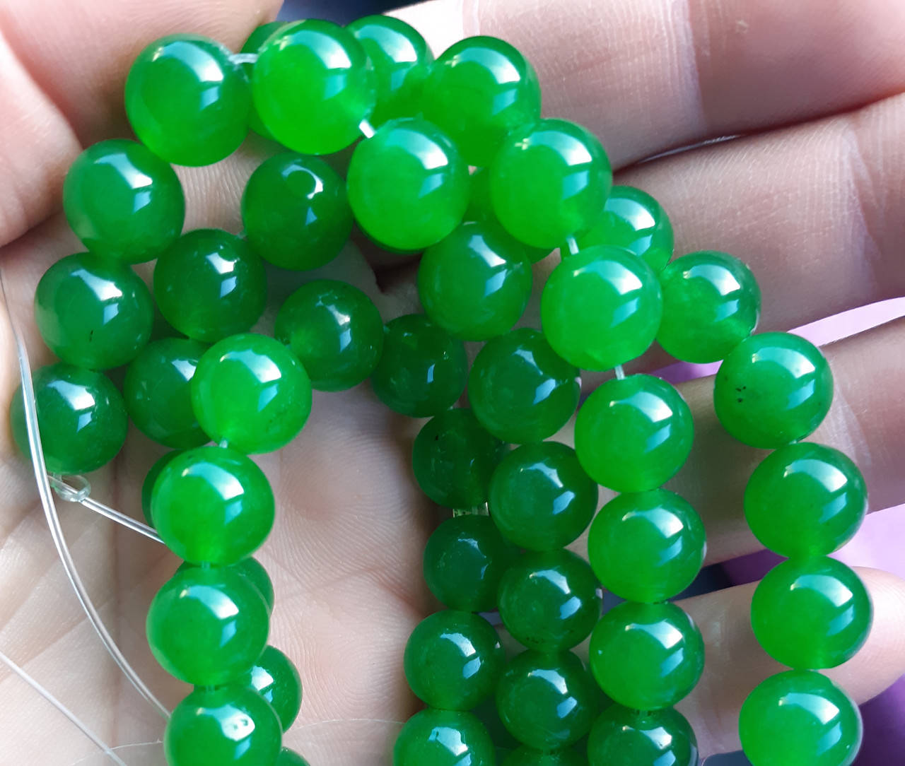 

Бусины Хризопраз на нитке гладкий шарик d-10мм L-38см