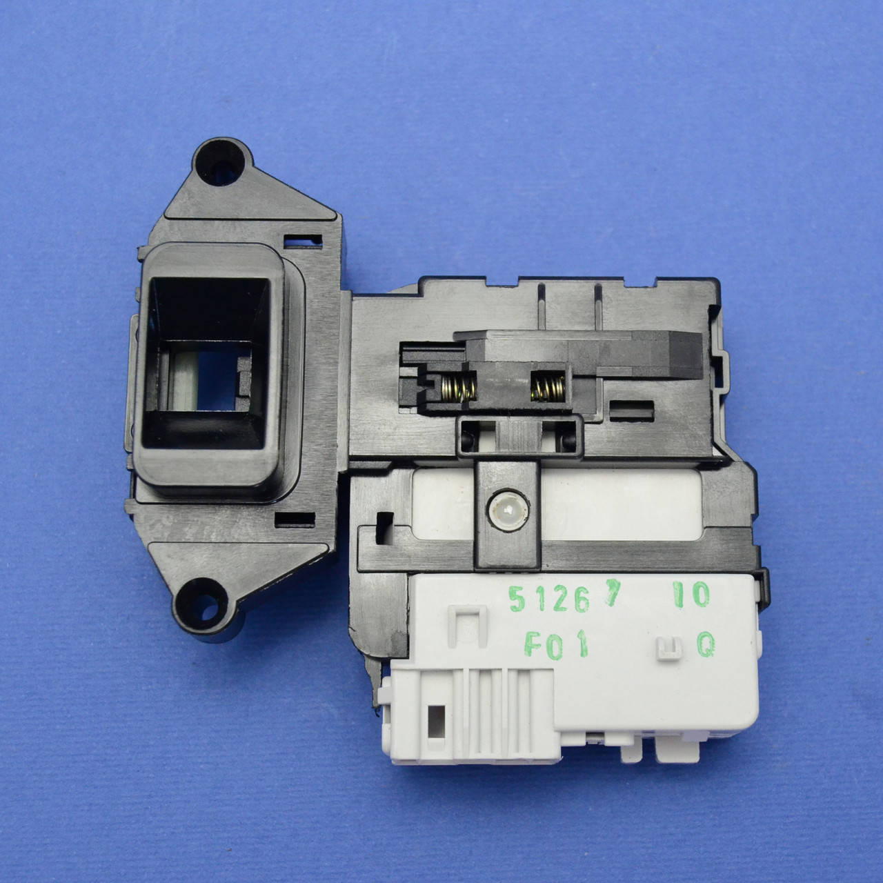 

Замок люка для стиральной машины Lg EBF49827803