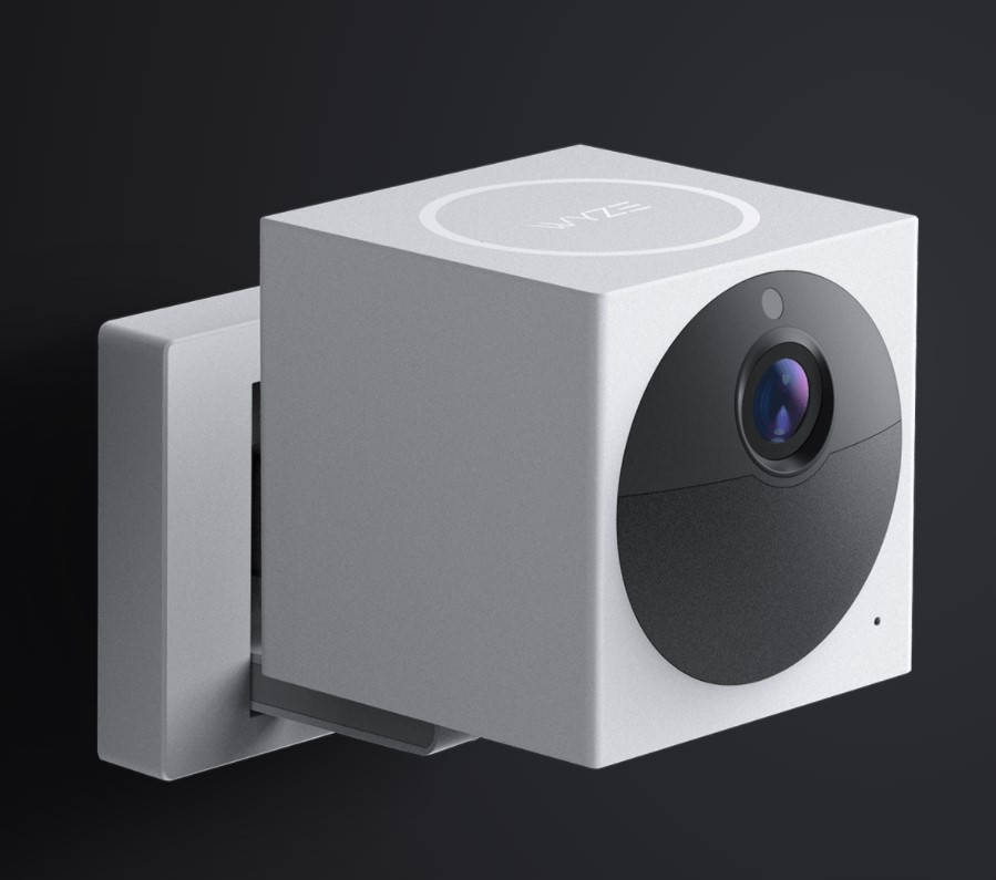 

Видео камера Wyze Cam Outdoor наружная Full HD, WiFi датчик движения до 6 месяцев автономности запись в облако