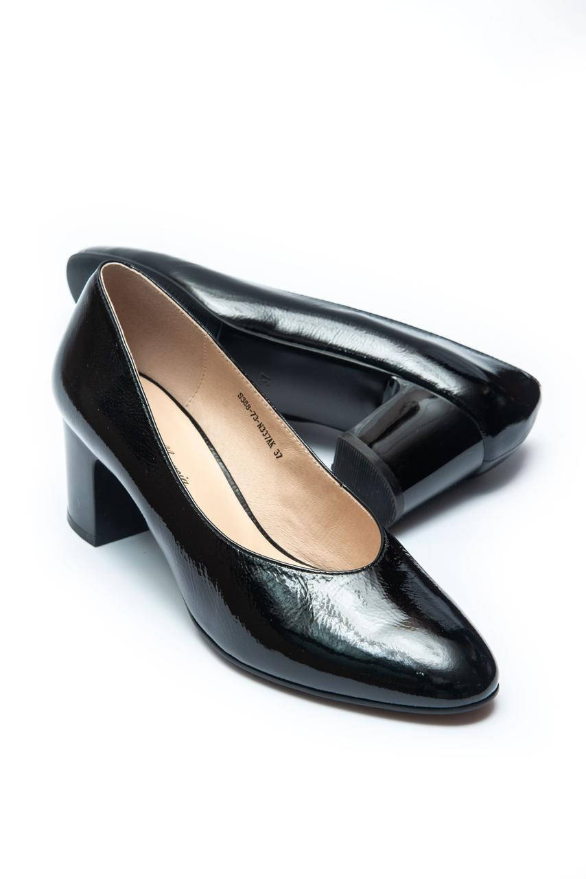 

Женские черные лаковые туфли Lady Marcia 35, Черный