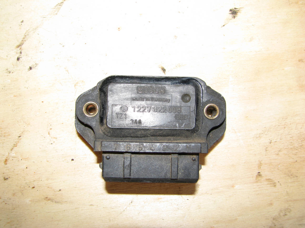 

Б/у коммутатор зажигания Audi/Opel/Volkswagen, BOSCH 1227022008