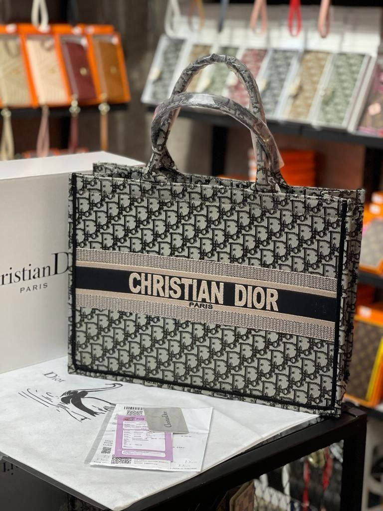 

Сумка женская Dior черная сумка Кристиан Диор шоппер - высокое качество, Серый