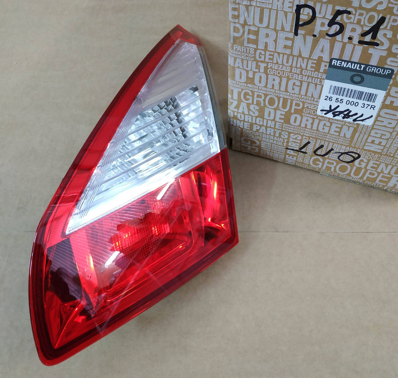 

Фонарь задний правый внутренний Renault Megane 3 хетчбек (оригинал)