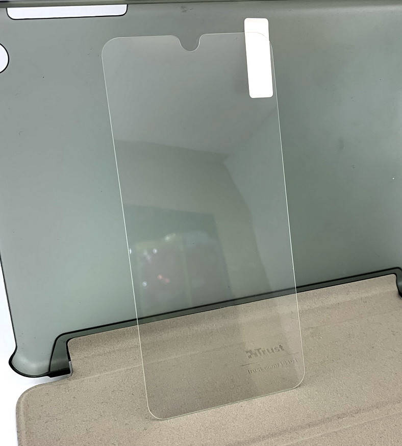 

Samsung A01, A015 защитное стекло на телефон противоударное 9H Glass прозрачное