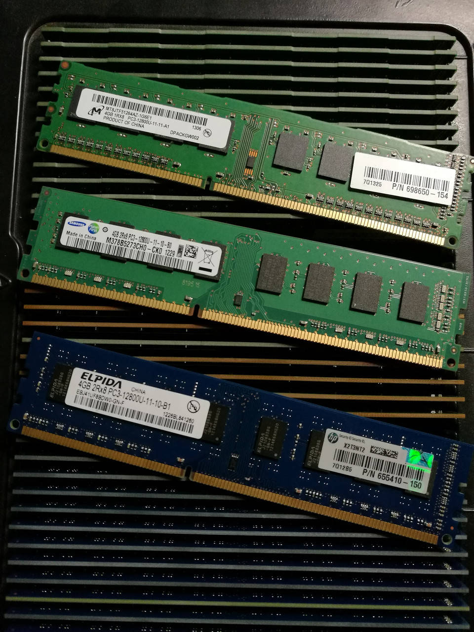 

Память для ПК DDR3 на 4GB (PC3-12800) DDR3-1600 Intel/AMD