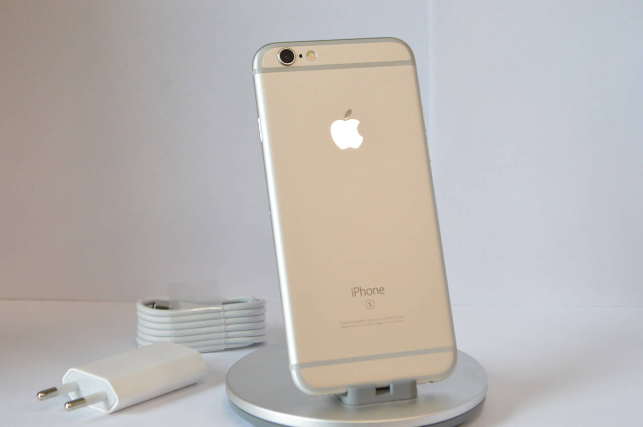 

Б/У Apple iPhone 6s Plus 16 GB Silver Neverlock, Белый