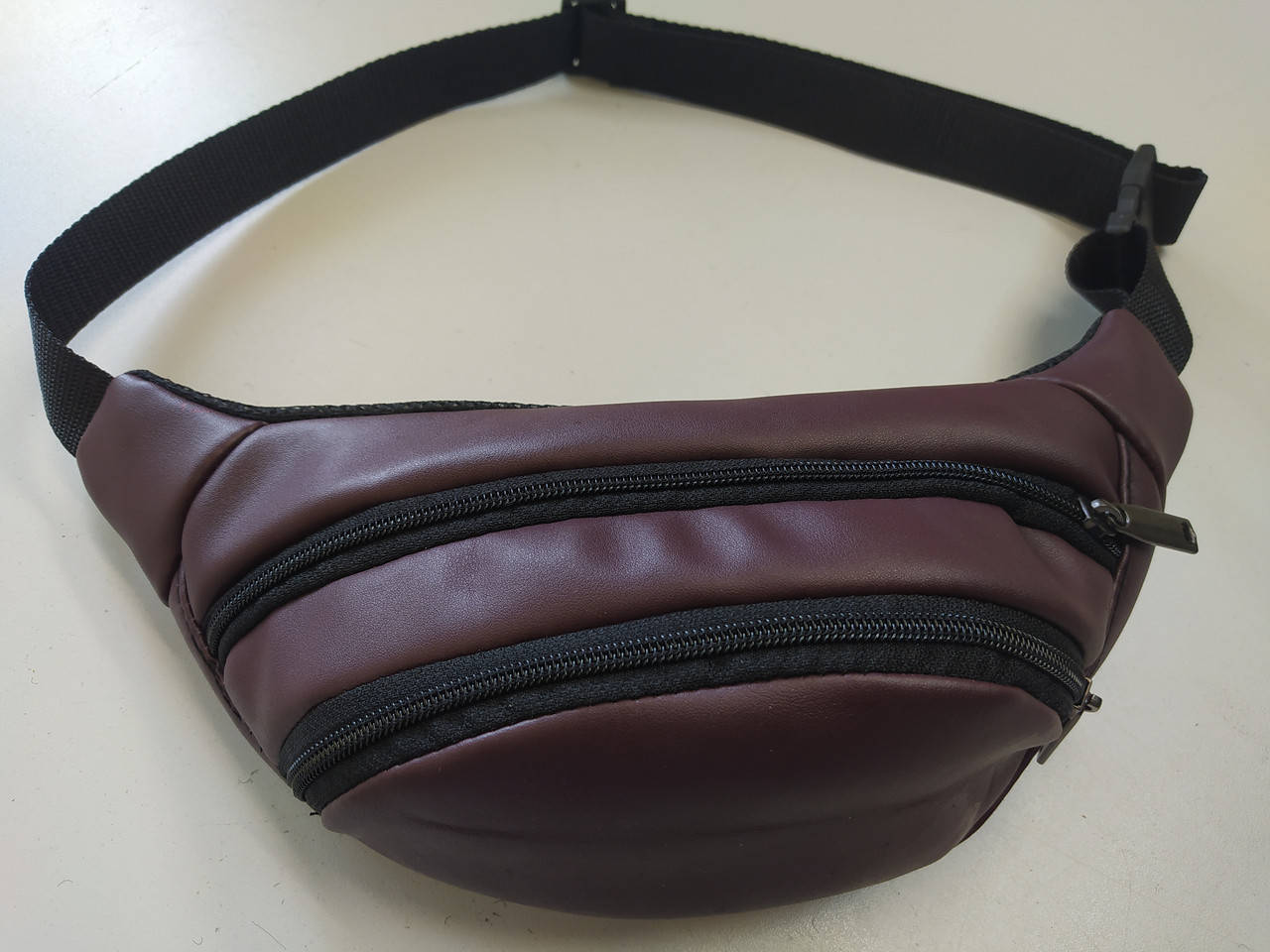 

Поясная сумка бананка. Бананка кожзам. Бананка экокожа. Гнилая вишня