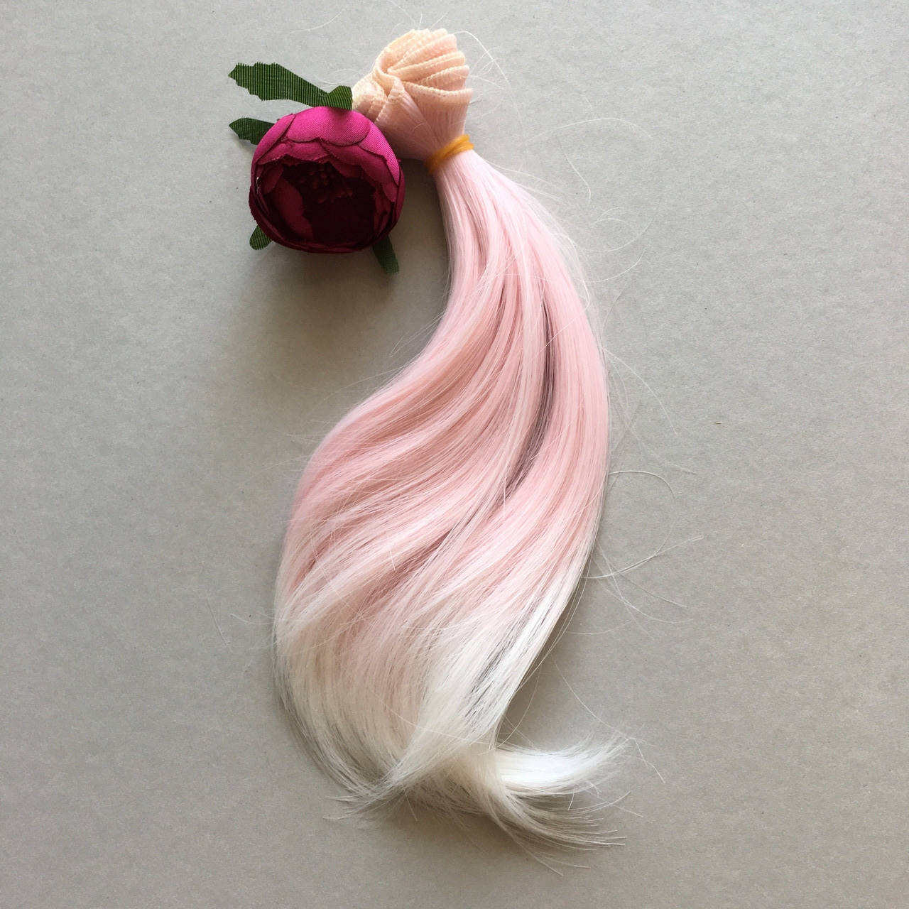 

Трессы для кукол легкий завиток 1м, 20 см, амбре розово-белый