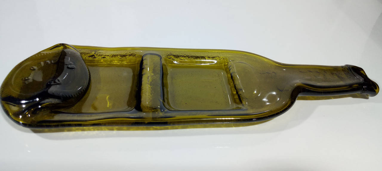 

Тарілка зі скляної винної пляшки з 2 відділеннями/Тарелка из стеклянной бутылки с 2 отделениями