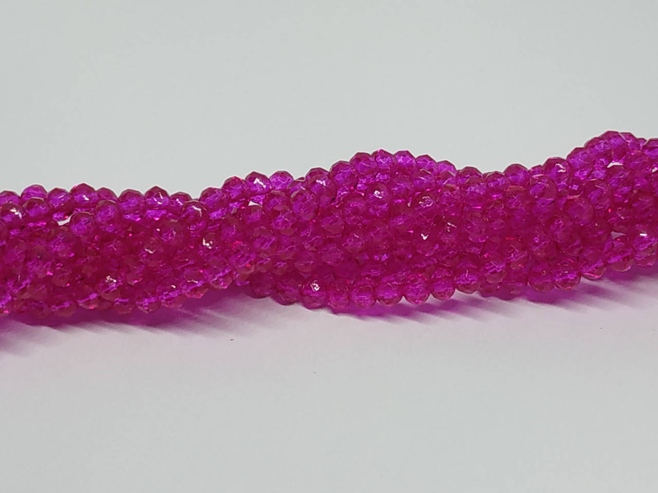 

Хрустальные бусины(рондель). Размер 2 мм. В упаковке прим.190 шт. цвет - малина.