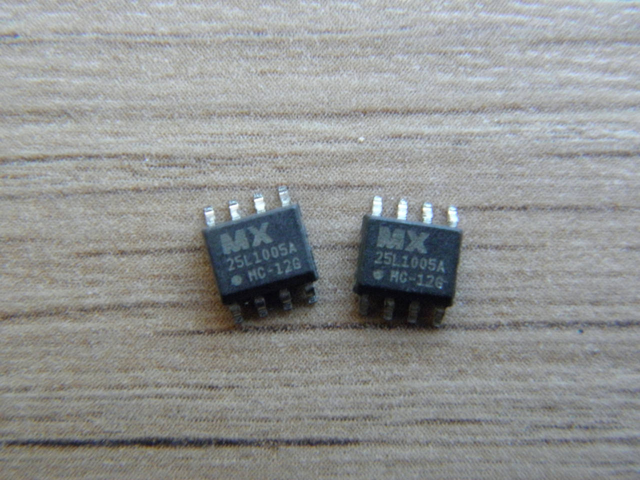 

Микросхема MX25L1005A MX25L1005 25L1005