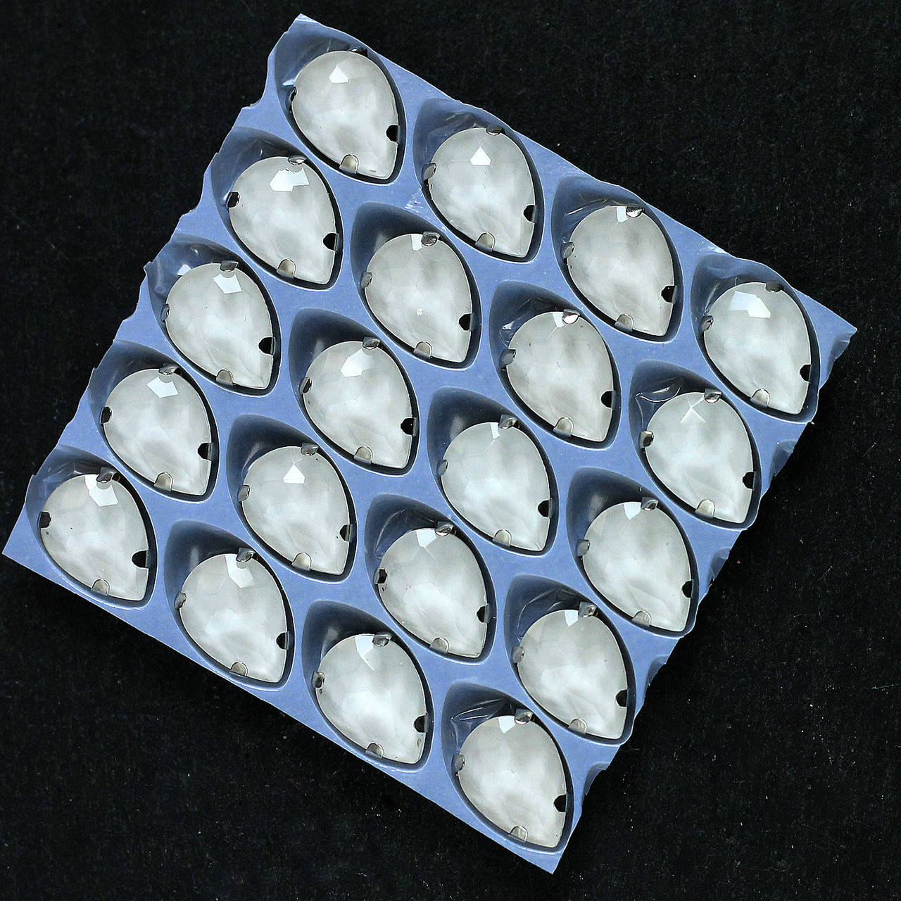 

Стразы Капли в оправе Белые 10*14 мм, Белый