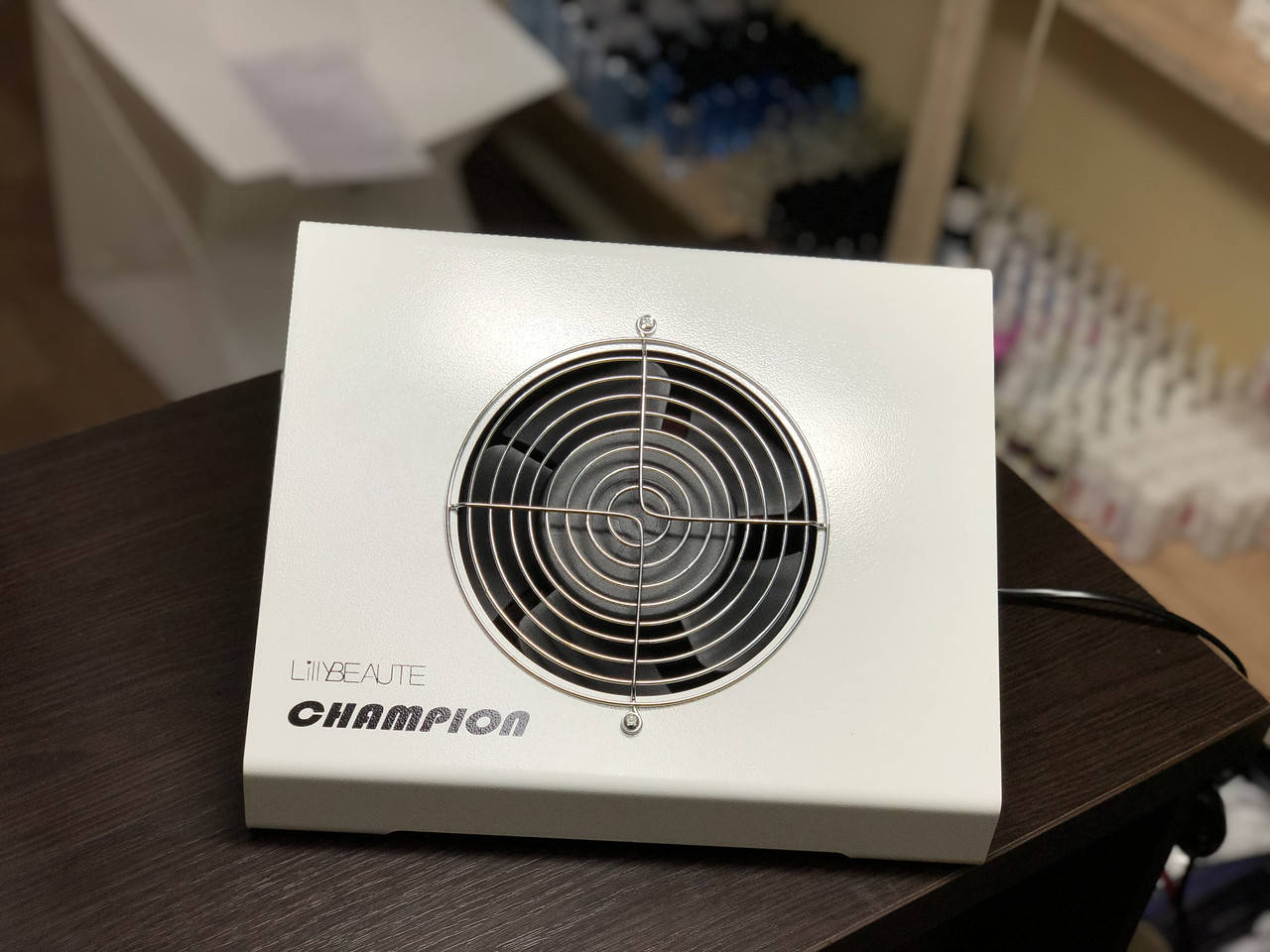 

Вытяжка для маникюра Lilly Beauty Champion 100 W
