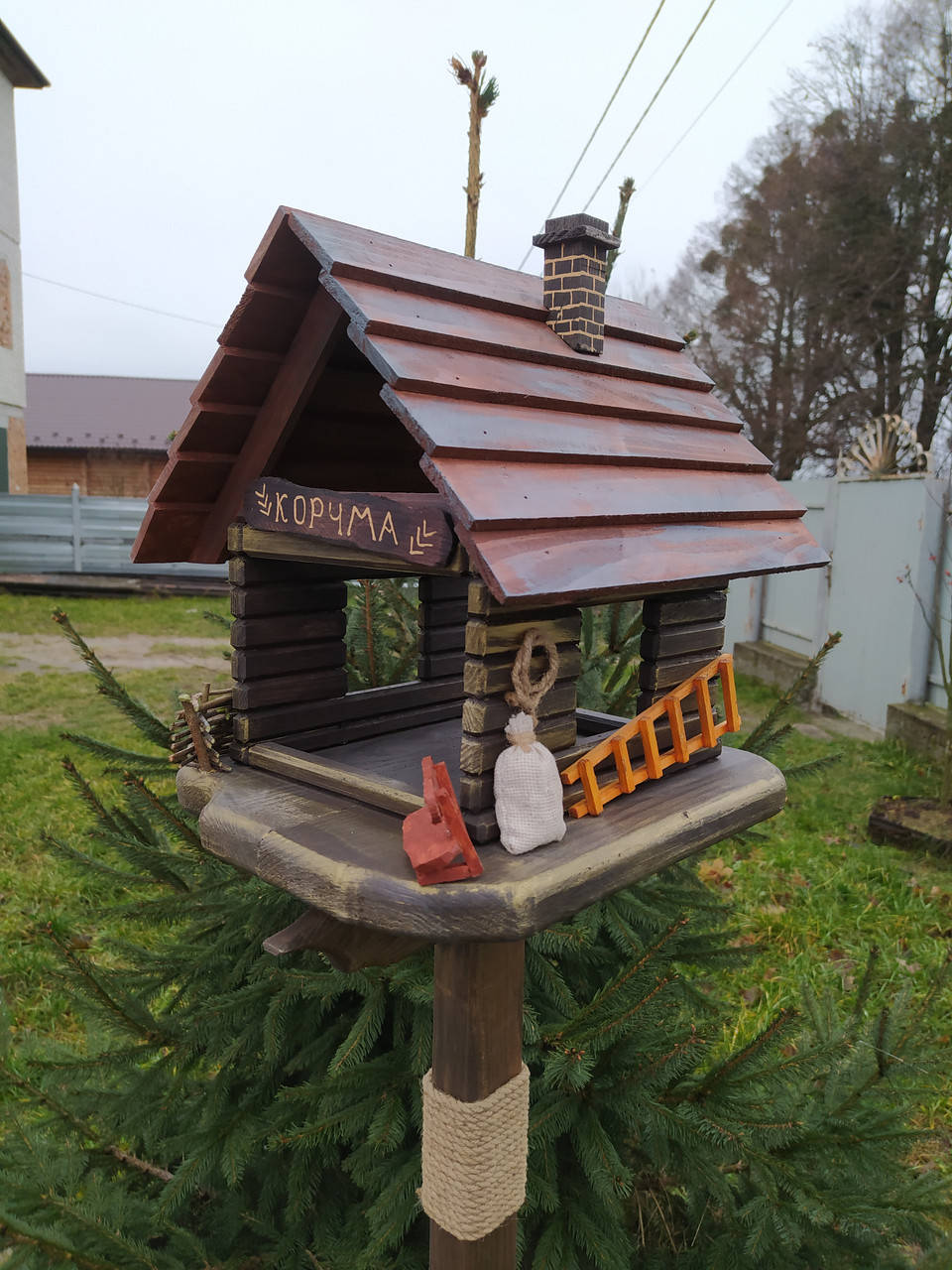 

Кормушка для птиц Корчма