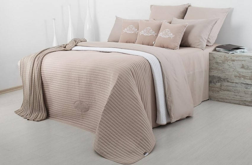 

Покрывало стеганое бежевое Модерн 220x240 Living Trend Ideia, Бежевый
