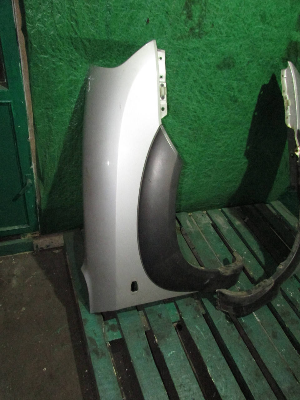 

Крыло переднее правое серое Hyundai Tucson 2004-2014 663212E130