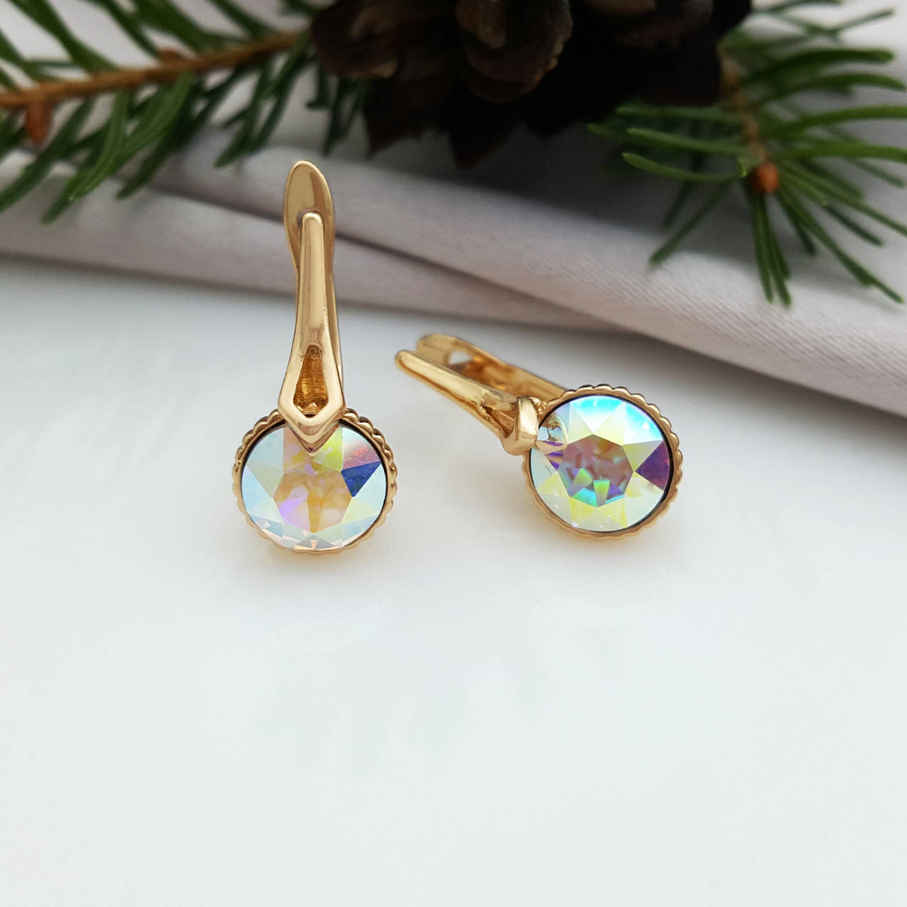 

Серьги белый хамелеон со Swarovski, англ.замок, медсталь Xuping, 18К