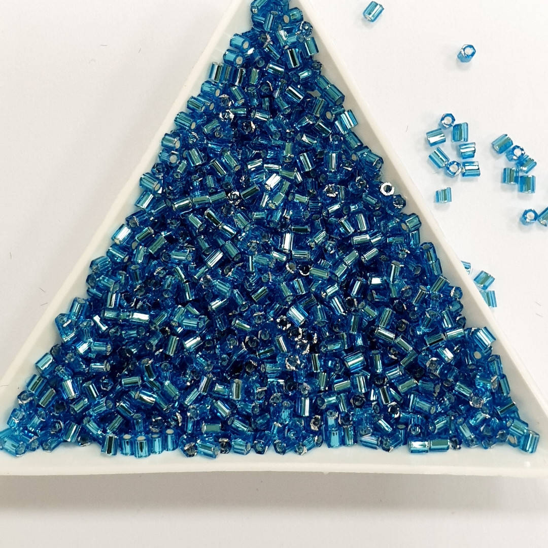 

Рубка Matsuno 45 11/0 2CUT 10гр Голубой, внутренний цвет серебро