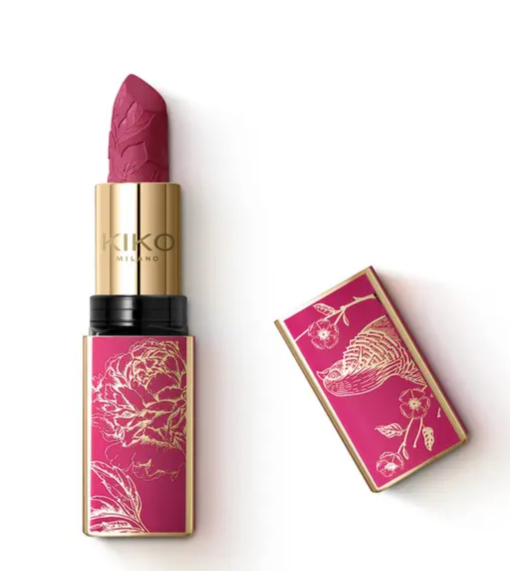 

Матовая помада Charming Escape Luxurious Matte Lipstick 05 Pinkish Lily