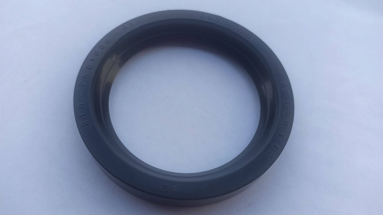 

Сальник полуоси Краз 62х80х12 (210-2401036, пр-во Курскрезинотехника)