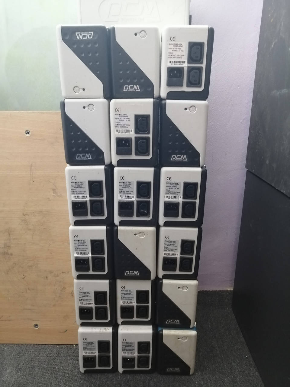 

Источник бесперебойного питания WAR-400A