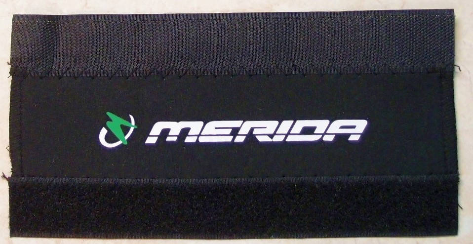 

Неопреновая защита пера велосипеда от цепи (5 БРЕНДОВ / 3 цвета) MERIDA БЕЛО-ЧЁРНЫЙ