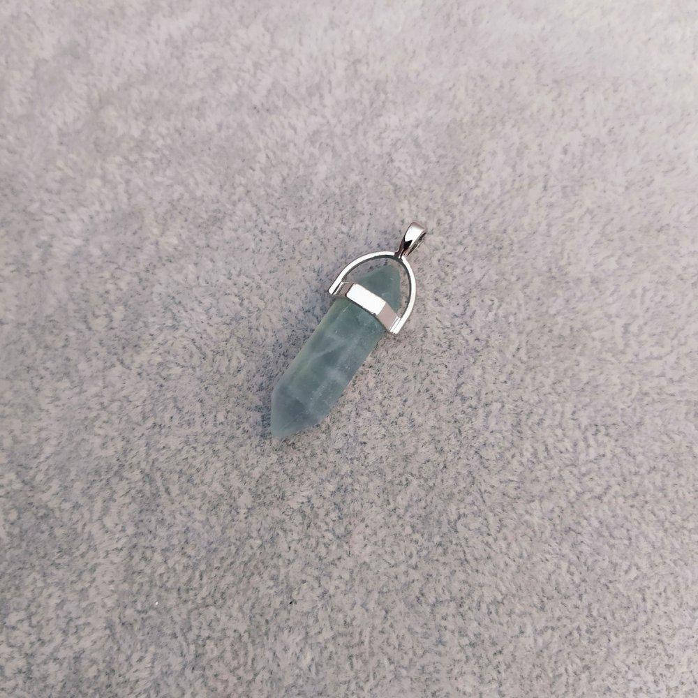 

Кулон шестигранник камень Флюорит 39х32х9мм