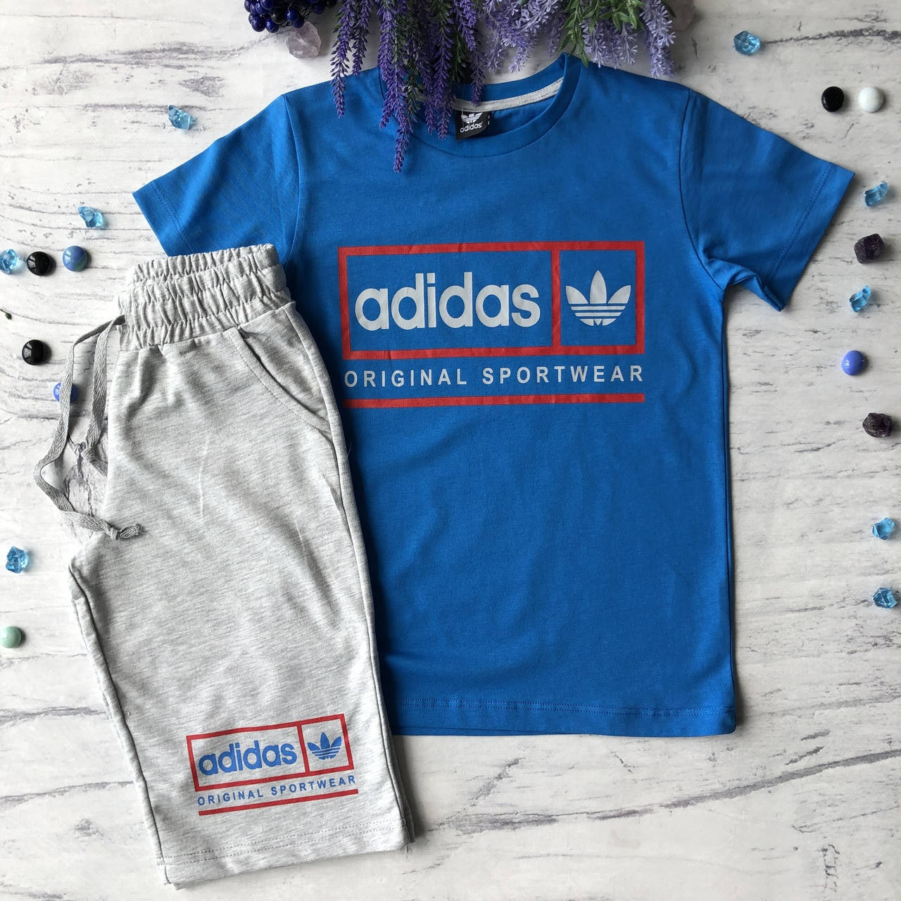

Летний костюм на мальчика в стиле Adidas 128. Размер 134 см, 176 см